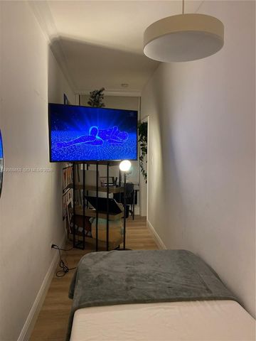 700 Biltmore Way 504, Coral Gables, FL 33134