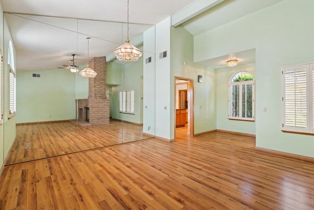 11557 Bear Valley Ct, Gold River, CA 95670