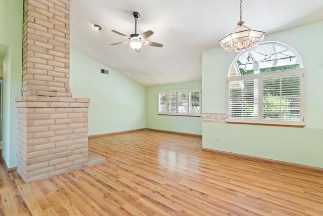 11557 Bear Valley Ct, Gold River, CA 95670