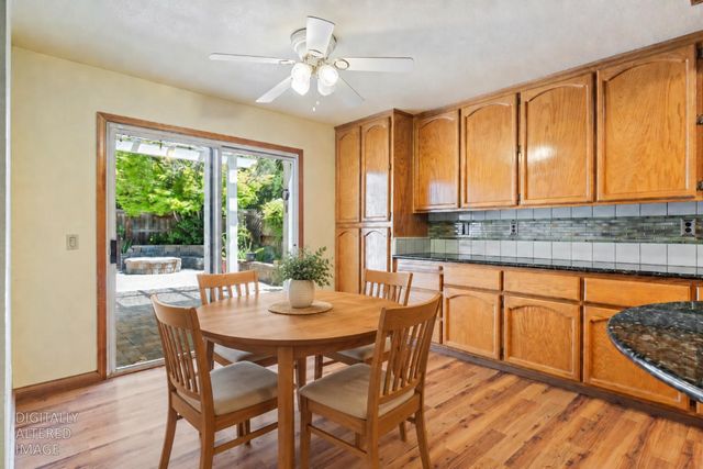 11557 Bear Valley Ct, Gold River, CA 95670