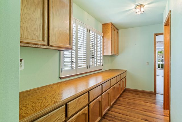 11557 Bear Valley Ct, Gold River, CA 95670