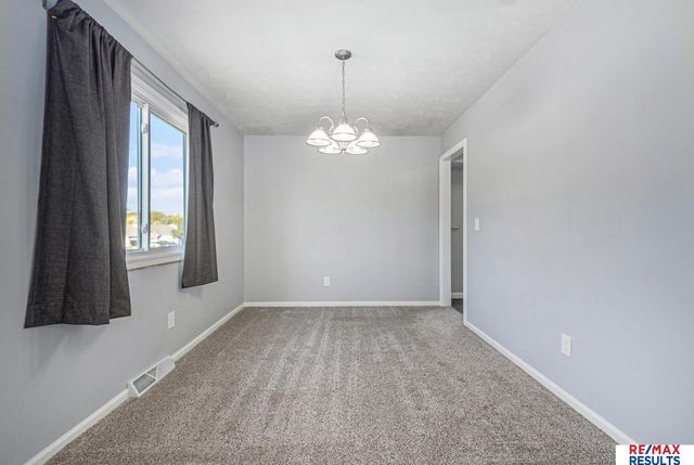 3514 Lynnwood Drive, Bellevue, NE 68123