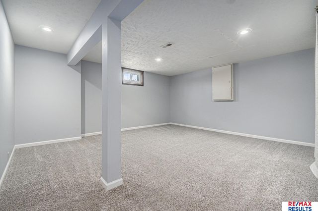 3514 Lynnwood Drive, Bellevue, NE 68123