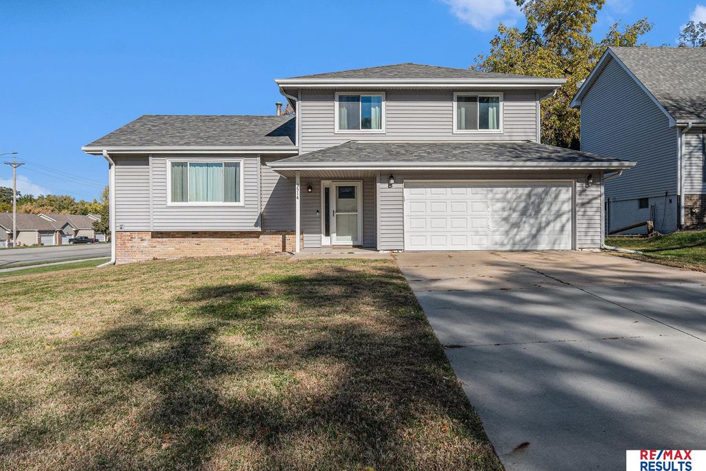 3514 Lynnwood Drive, Bellevue, NE 68123