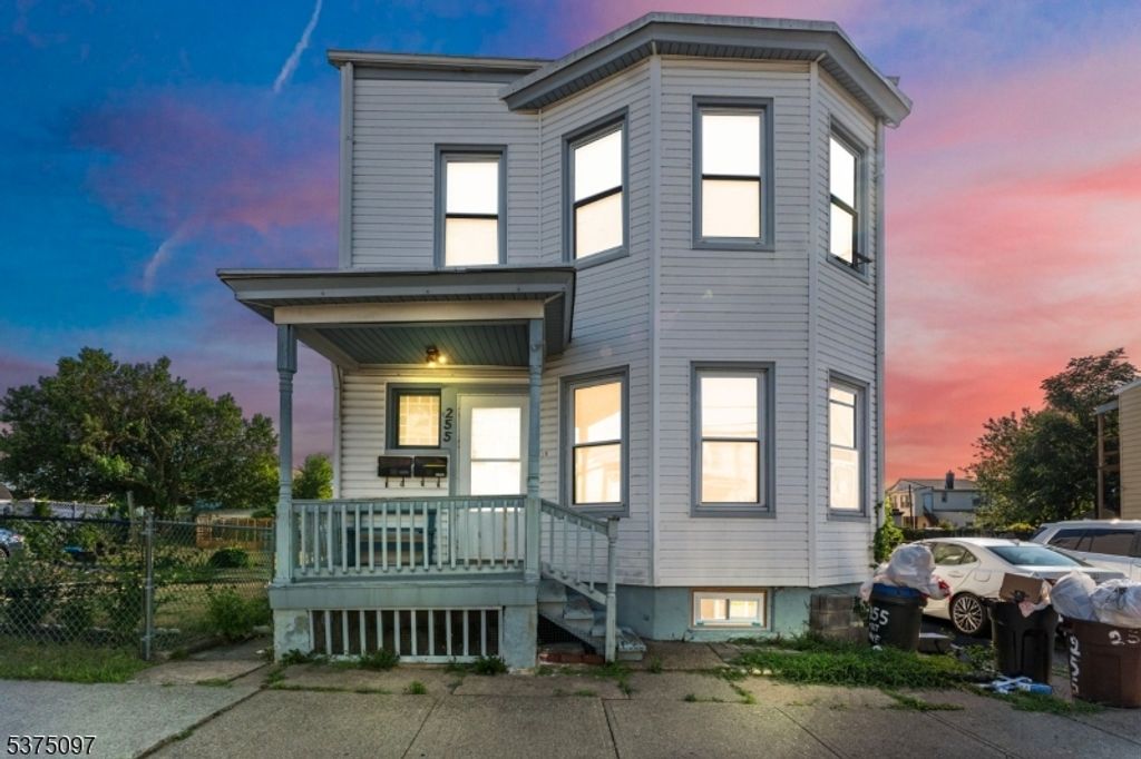255 Paterson Ave, Paterson City, NJ 07502