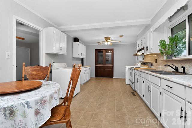 2122 Englewood Street, Kannapolis, NC 28083