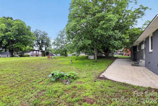 2122 Englewood Street, Kannapolis, NC 28083