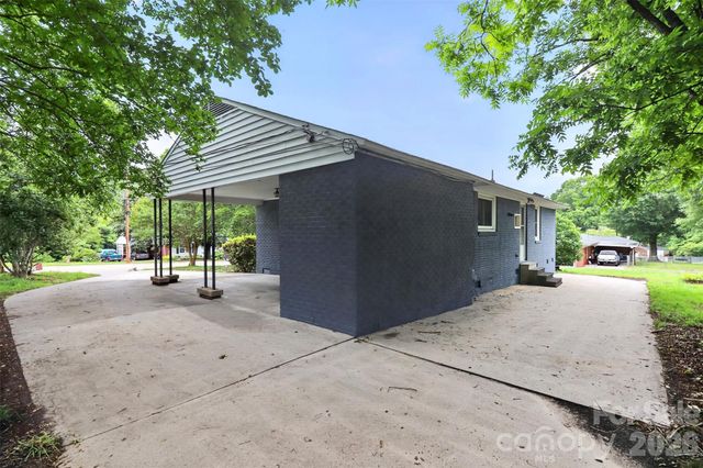2122 Englewood Street, Kannapolis, NC 28083