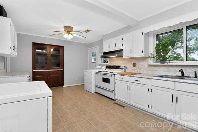 2122 Englewood Street, Kannapolis, NC 28083