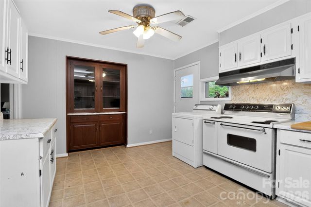 2122 Englewood Street, Kannapolis, NC 28083