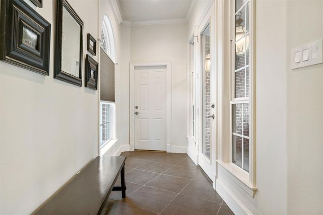 2 Lenox Hill Drive, The Woodlands, TX 77382