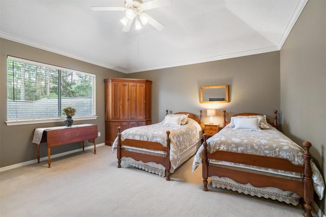 2 Lenox Hill Drive, The Woodlands, TX 77382