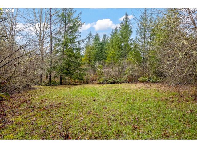 40440 BIG FALL CREEK Rd, Fall Creek, OR 97438