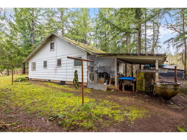40440 BIG FALL CREEK Rd, Fall Creek, OR 97438