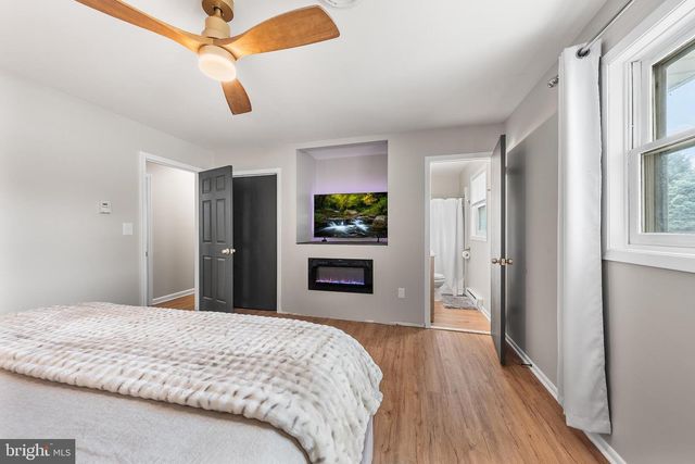 541 MOUNTAIN VIEW RD, Nazareth, PA 18064