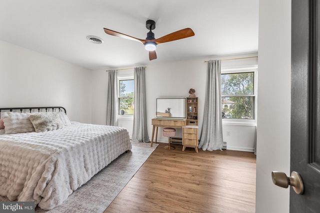541 MOUNTAIN VIEW RD, Nazareth, PA 18064