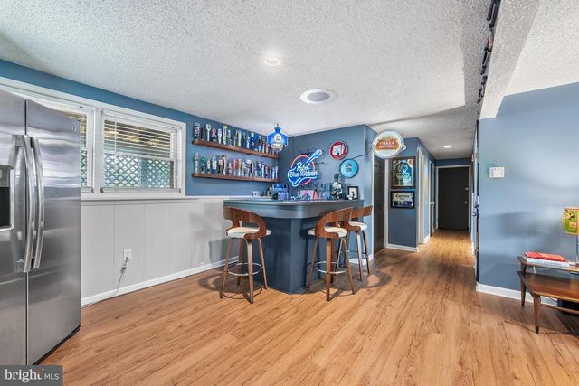 541 MOUNTAIN VIEW RD, Nazareth, PA 18064