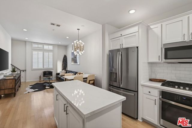 3530 Clarington Avenue 107, Los Angeles, CA 90034