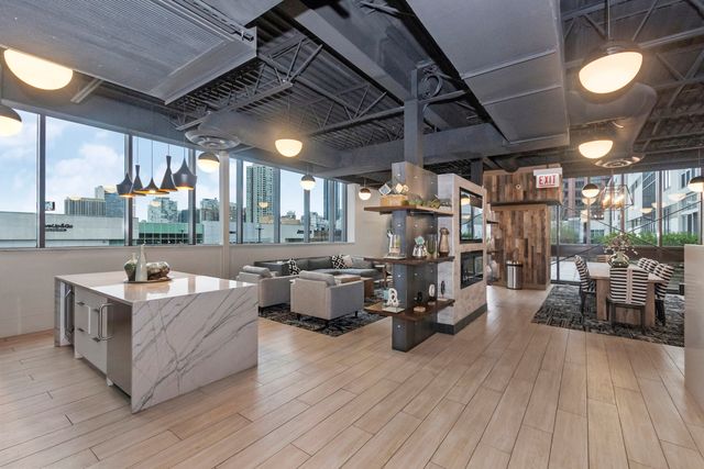 660 W WAYMAN Street 204, Chicago, IL 60661