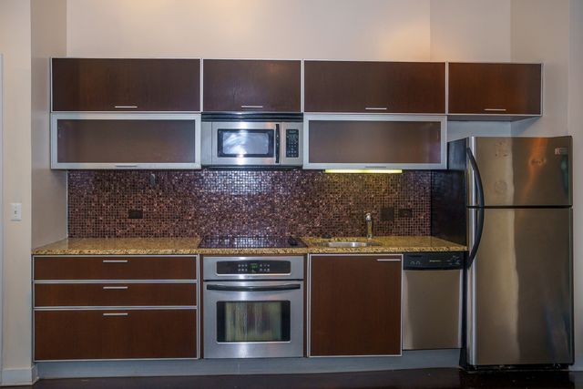 660 W WAYMAN Street 204, Chicago, IL 60661