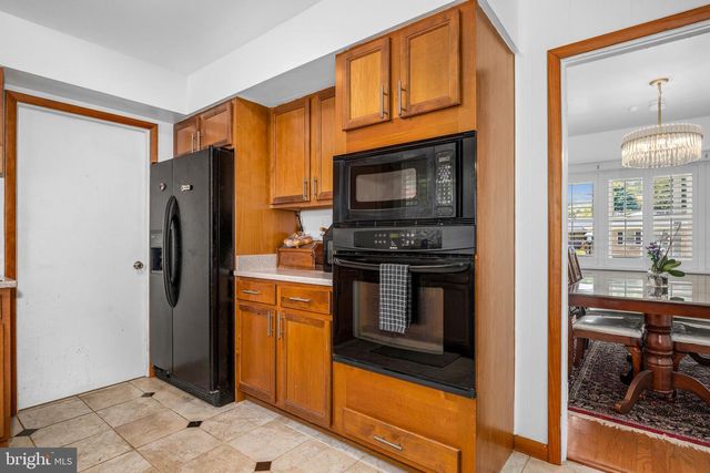 12211 WYNMORE LN, Bowie, MD 20715