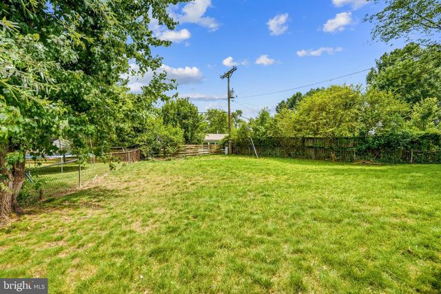 12211 WYNMORE LN, Bowie, MD 20715