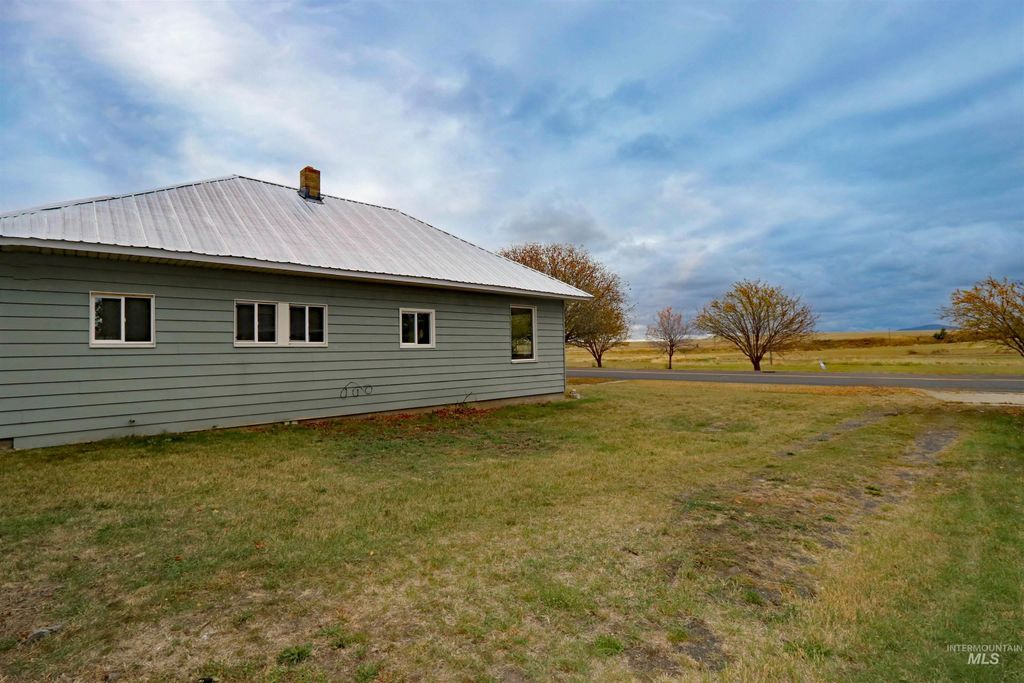 412 W Main Street, Craigmont, ID 83523 photo 3