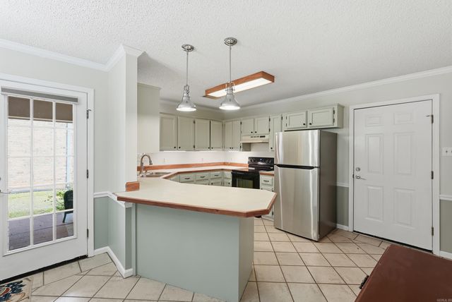 2820 Anna Lane, Conway, AR 72034