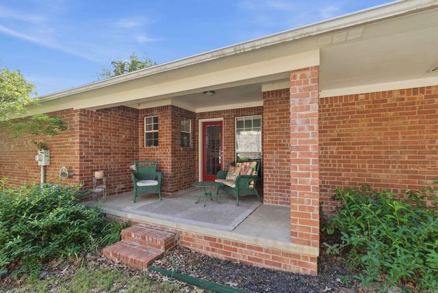 2820 Anna Lane, Conway, AR 72034