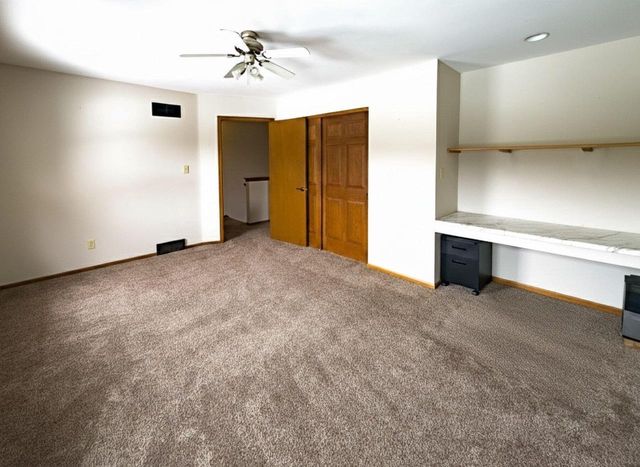 26310 Dukleth ROAD, Wind Lake, WI 53185