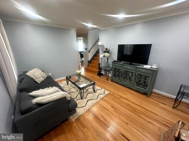 5209 MINEOLA RD, College Park, MD 20740