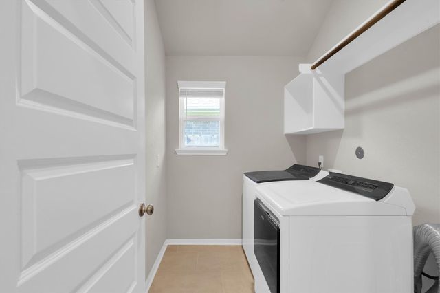 2421 Bear Creek, Rosharon, TX 77583