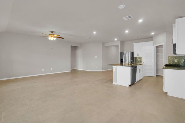 2421 Bear Creek, Rosharon, TX 77583