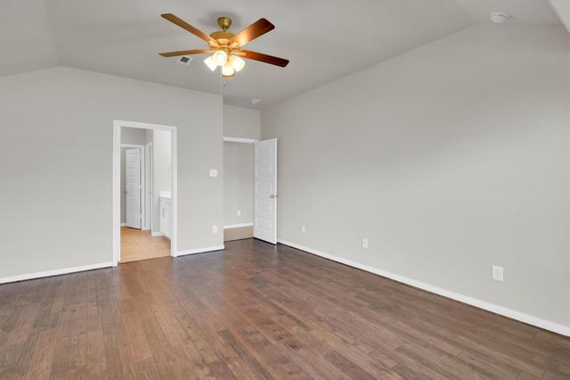 2421 Bear Creek, Rosharon, TX 77583