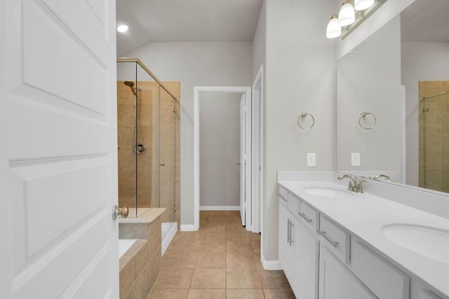 2421 Bear Creek, Rosharon, TX 77583