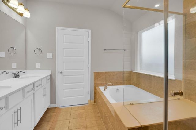 2421 Bear Creek, Rosharon, TX 77583