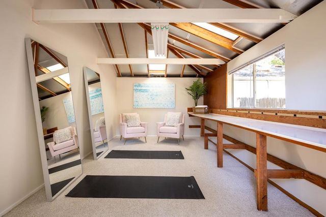 660 Menlo Oaks Drive, Menlo Park, CA 94025