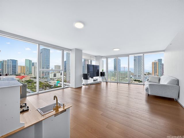 888 Kapiolani Boulevard 1705, Honolulu, HI 96813