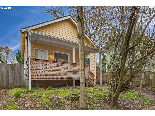 1521 Se ASH St, Portland, OR 97214
