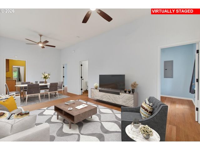 1521 Se ASH St, Portland, OR 97214