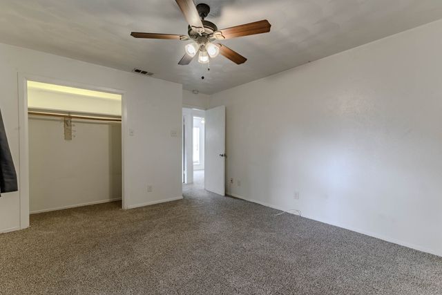3213 Thames Street, Irving, TX 75062