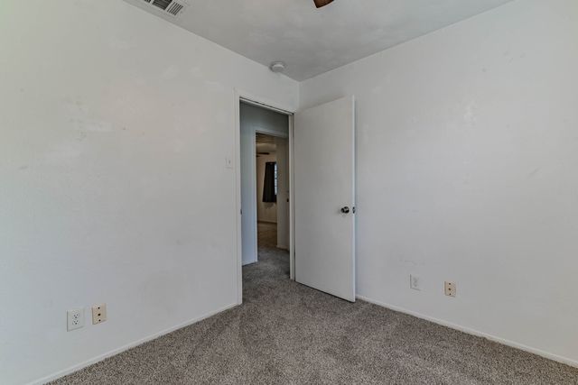 3213 Thames Street, Irving, TX 75062