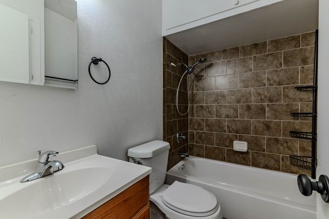 3213 Thames Street, Irving, TX 75062