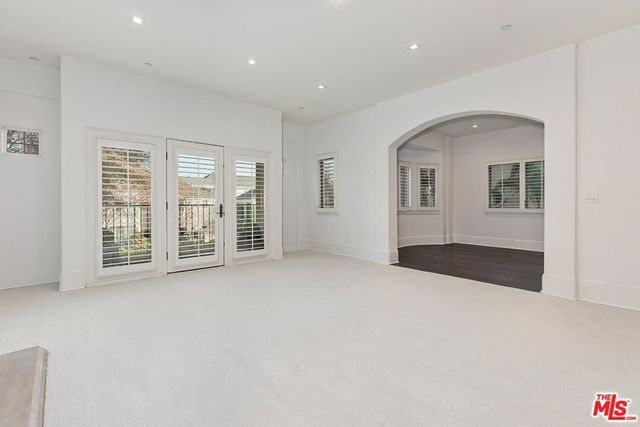 133 S Spalding Drive 201, Beverly Hills, CA 90212