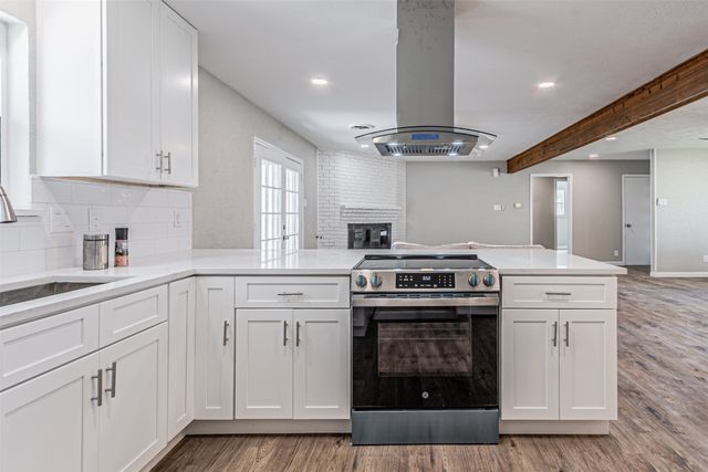 1951 Terbet Lane, Fort Worth, TX 76112