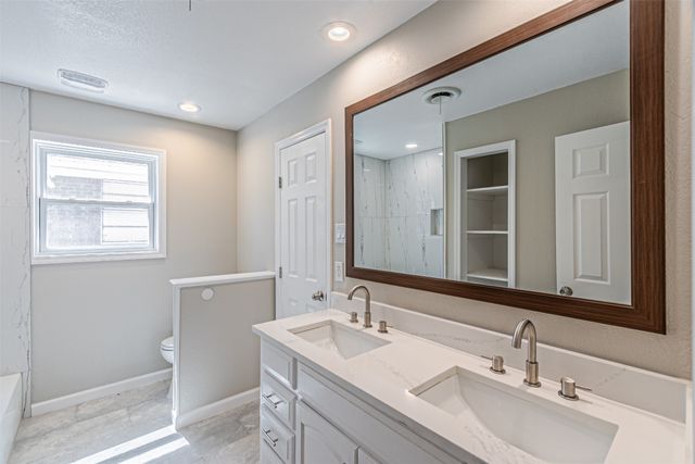 1951 Terbet Lane, Fort Worth, TX 76112