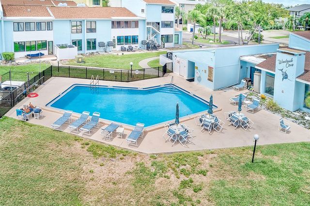 1 WINDRUSH BOULEVARD 77, Indian Rocks Beach, FL 33785