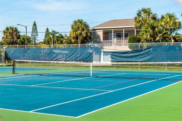1 WINDRUSH BOULEVARD 77, Indian Rocks Beach, FL 33785
