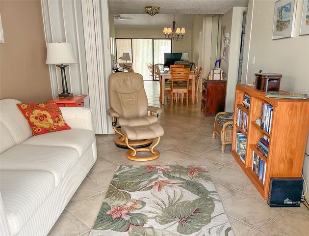 690 BIRD BAY CIRCLE 28, Venice, FL 34285