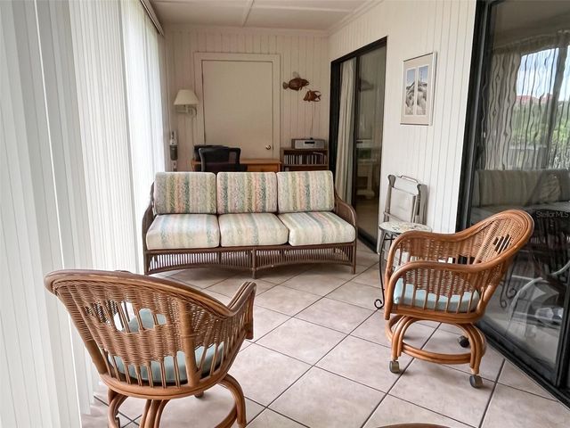 690 BIRD BAY CIRCLE 28, Venice, FL 34285